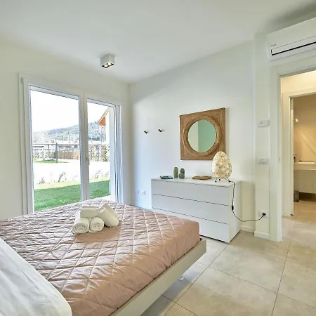 Apartmentsgarda - Il Leccio Garda (Verona)