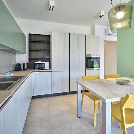 Apartmentsgarda - Il Leccio * Garda (Verona)